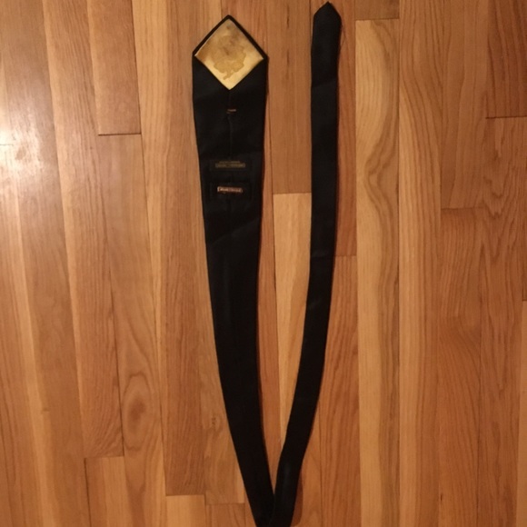 Donald Trump Signature Collection Black Silk Tie - Picture 2 of 3